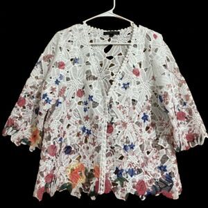 Chris McLaughlin Women White Multi Eyelet Floral Coverup Top in Lace Fabric Sz-M